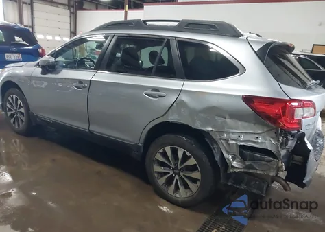 2015 Subaru Outback 3.6R Limited из США, поврежденный, VIN 4S4BSENC8F3271927